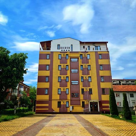 Silver Hunedoara Dış mekan fotoğraf